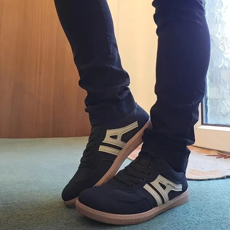 Thirza - Vintage-Inspired Casual Sneakers