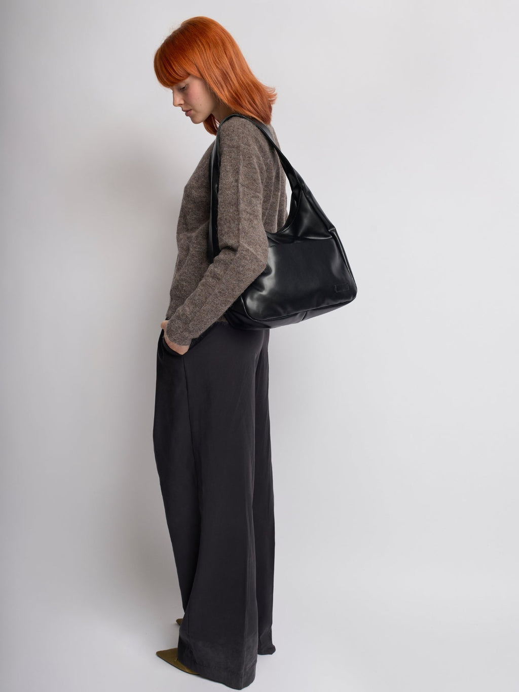 Simple Vegan Hobo Shoulder Bag - Empty Design