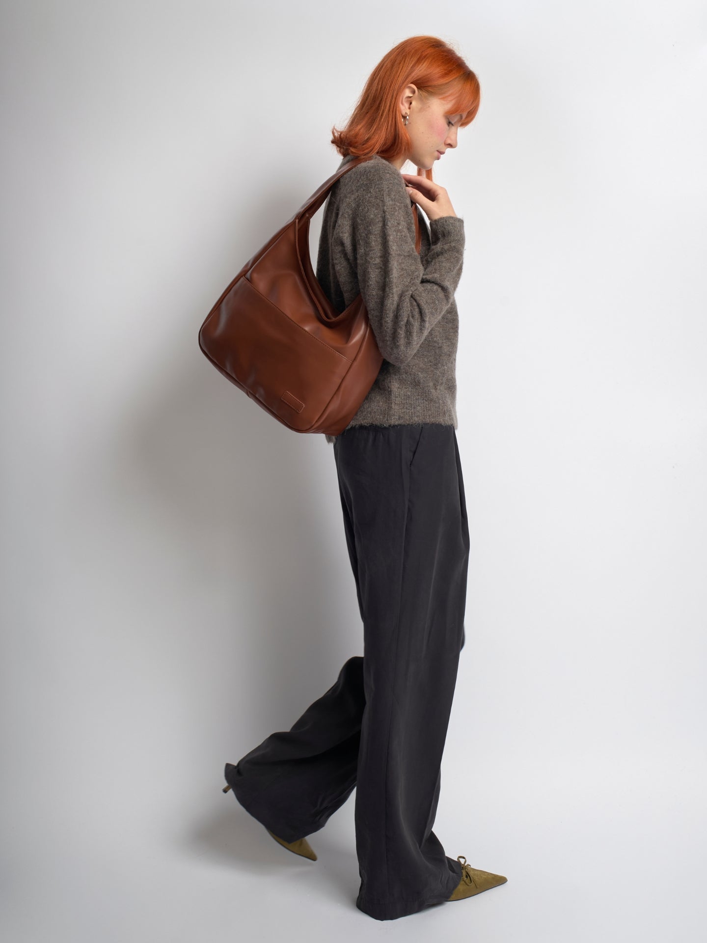 Simple Vegan Hobo Shoulder Bag - Empty Design