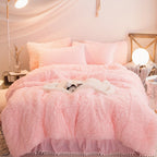 Luxurious Three-Piece Velvet Bedding Set with Soft Velvety Texture