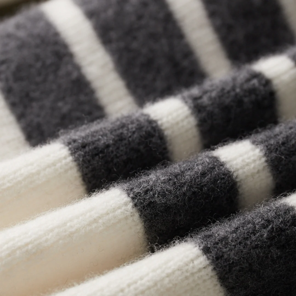 Arezzo Merino Wool Pullover Hoodie