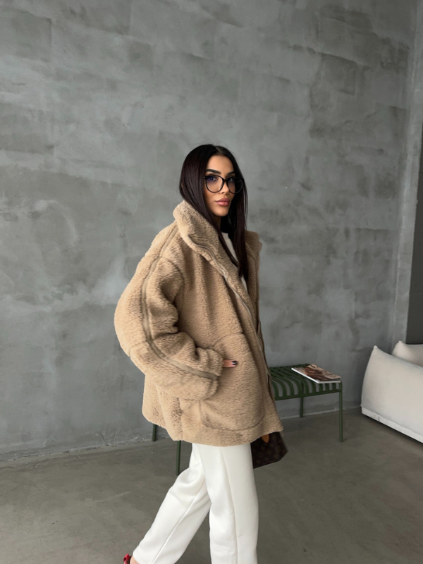 Cozy Oversized Women's Winter Jacket with Zipper and Pockets
