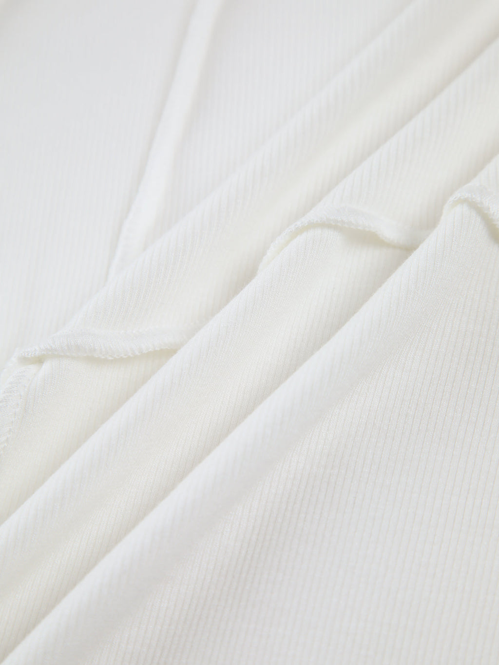 Delian | Women's Essential Long Sleeve Top