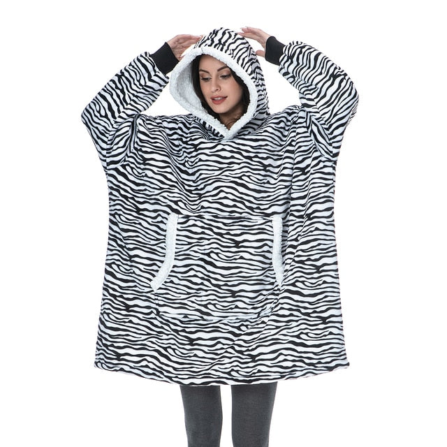 Cozy Fleece Hoodie Blanket - Perfect for Winter