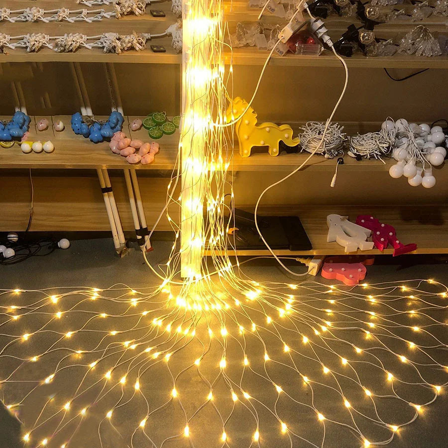 Elegant LED Outdoor Lighting with a Stylish Mesh Design