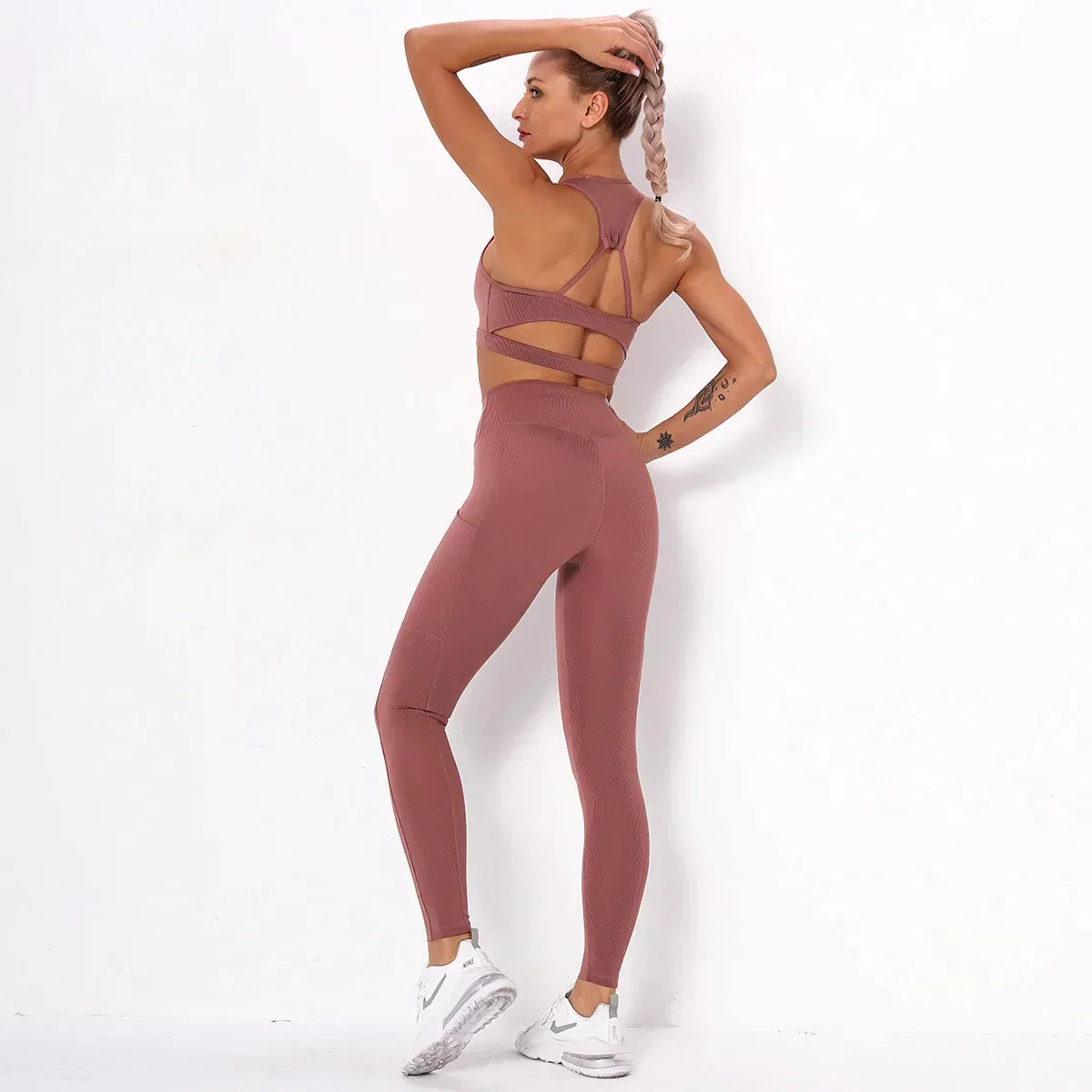Chic Stretchy Sports Set with Breezy Open Back - Women's