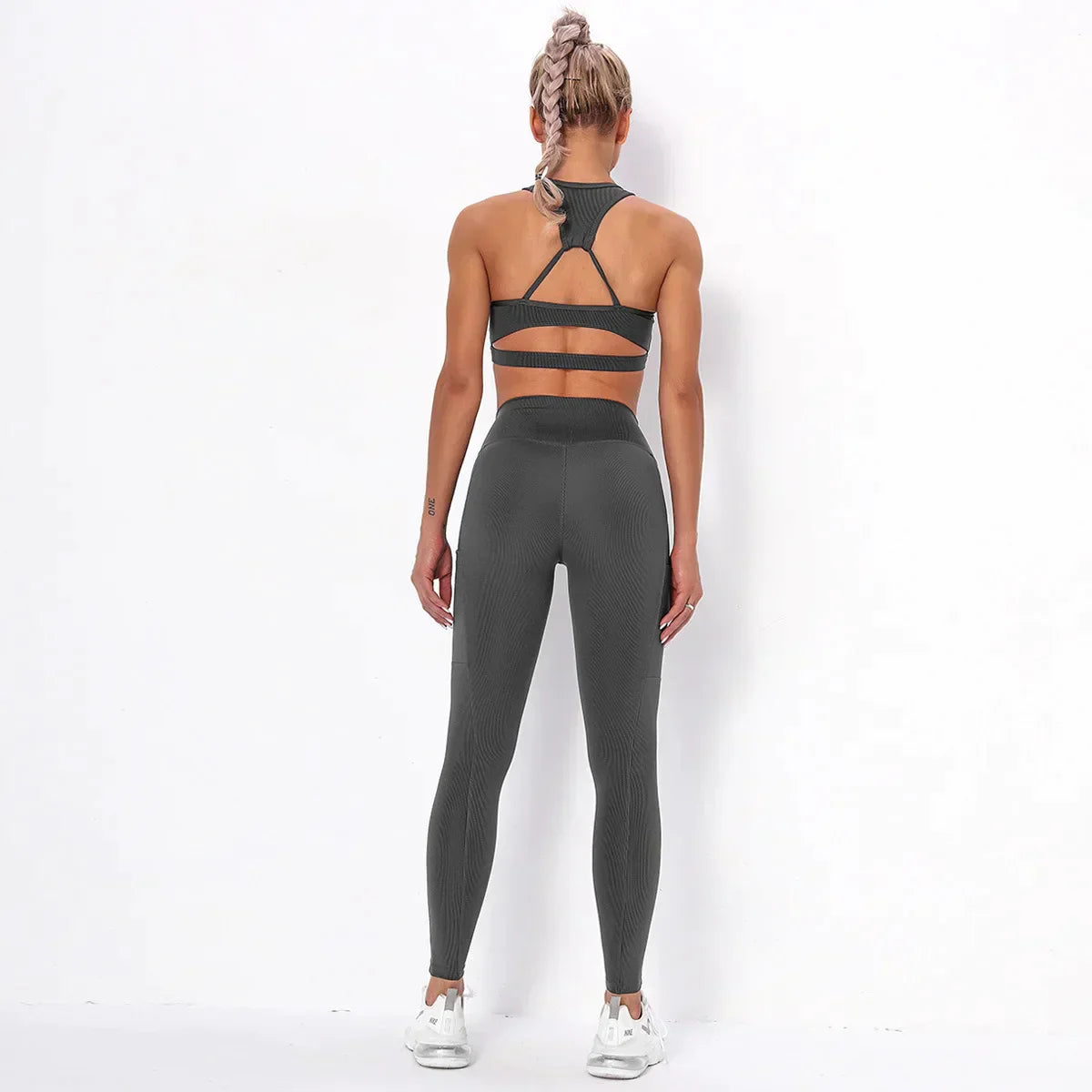 Chic Stretchy Sports Set with Breezy Open Back - Women's