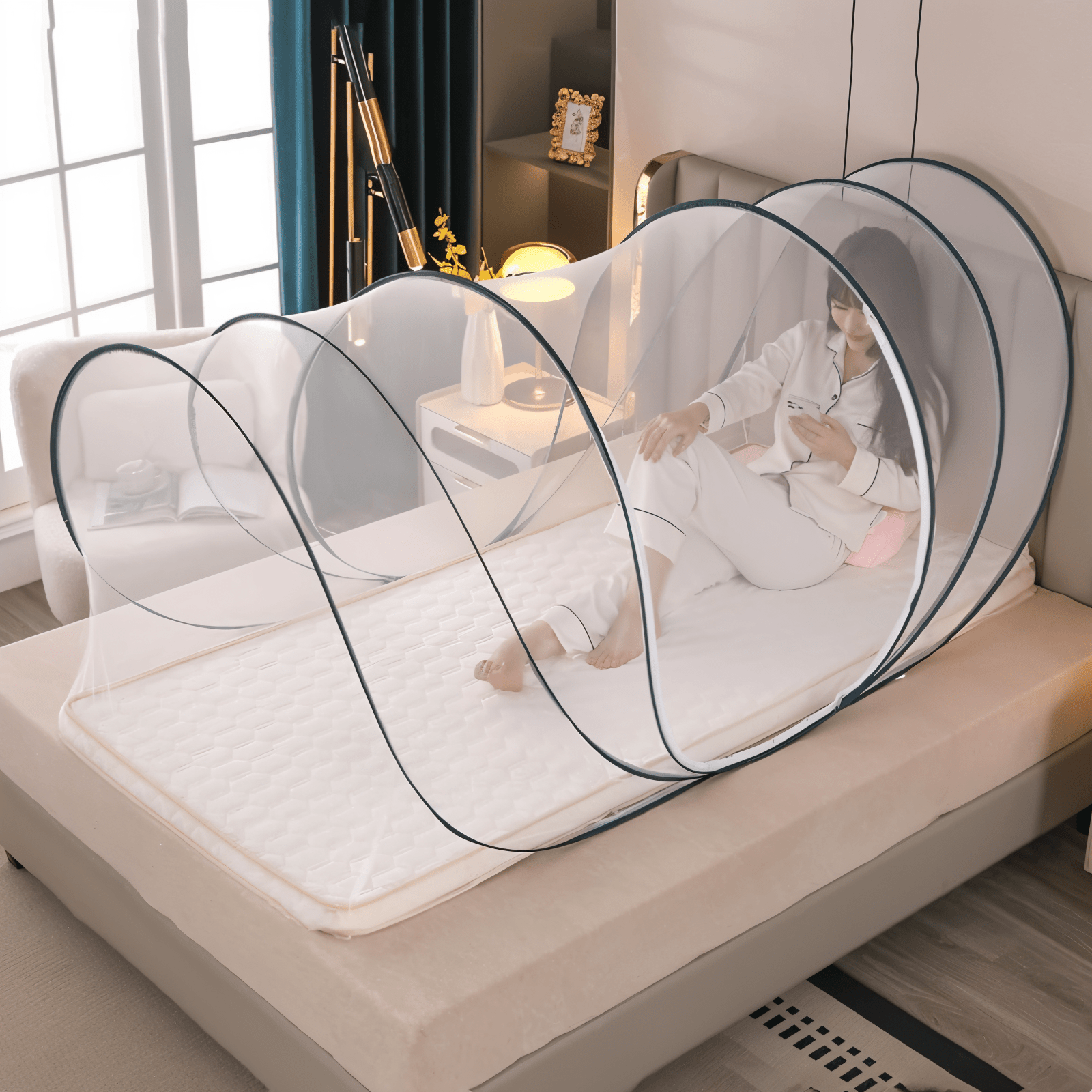 Compact Round Mosquito Net with Fine Mesh Design
