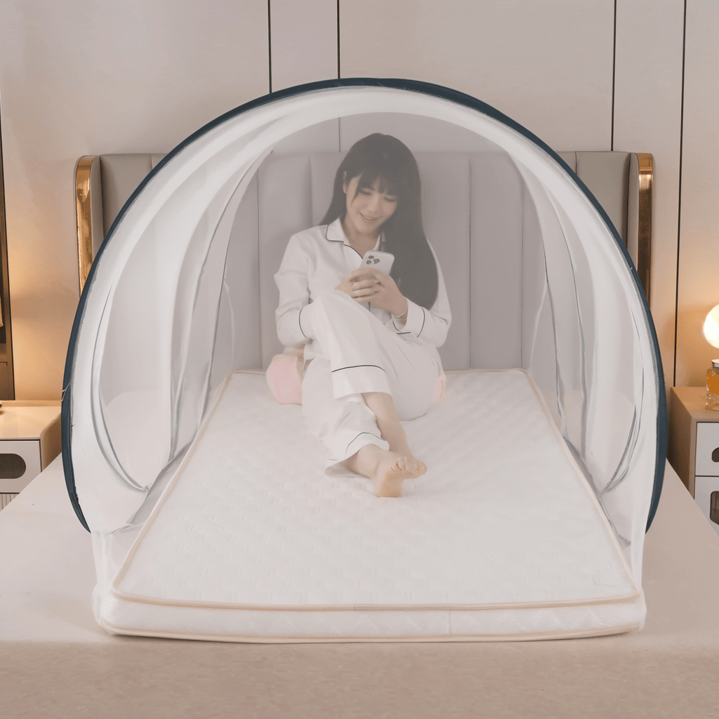 Compact Round Mosquito Net with Fine Mesh Design