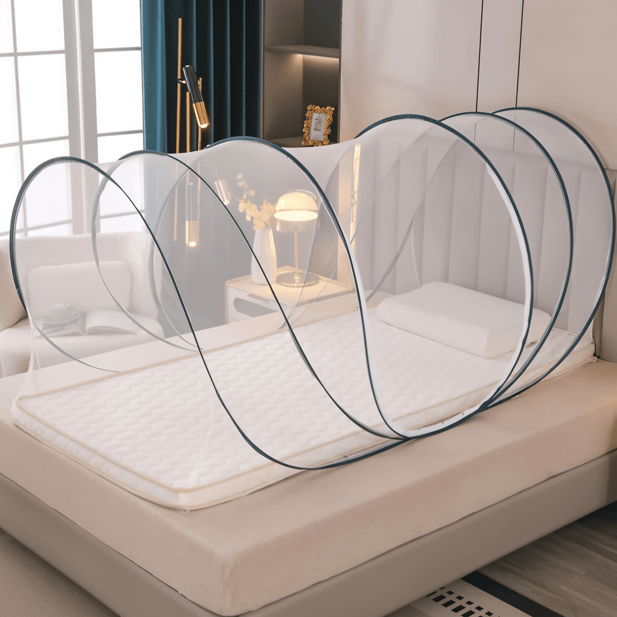 Compact Round Mosquito Net with Fine Mesh Design