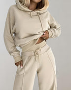 FAYE | Trendy Hoodie and Trouser Set for a Modern Aesthetic