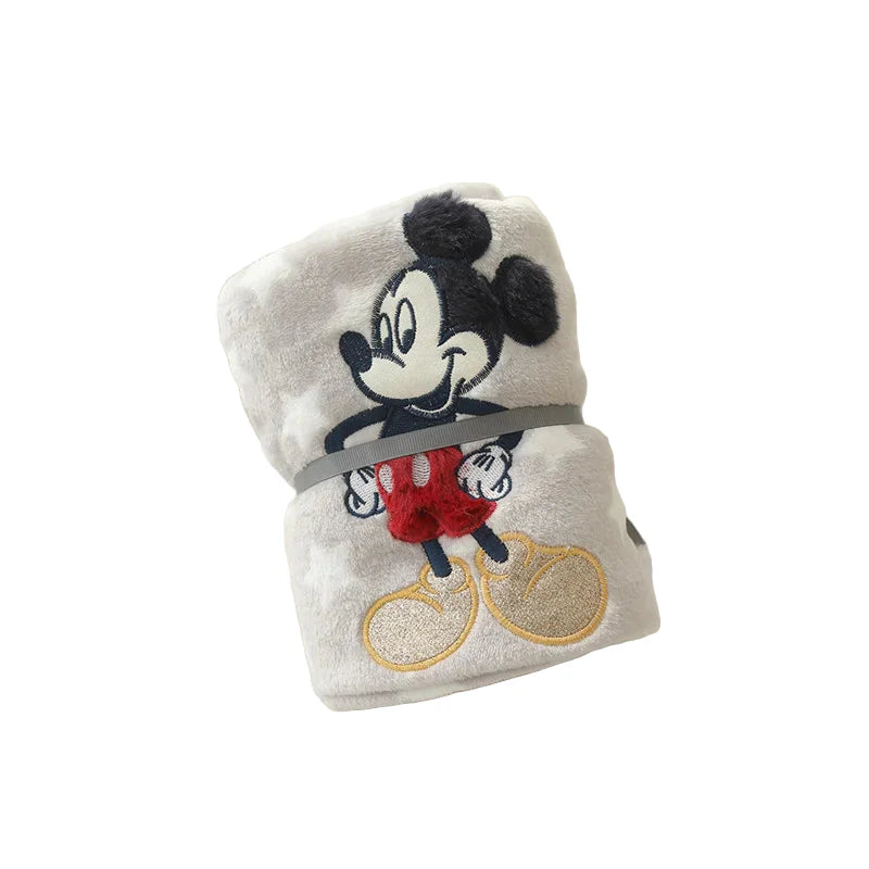 Charming Flannel Blanket for Kids - Perfectly Cozy!