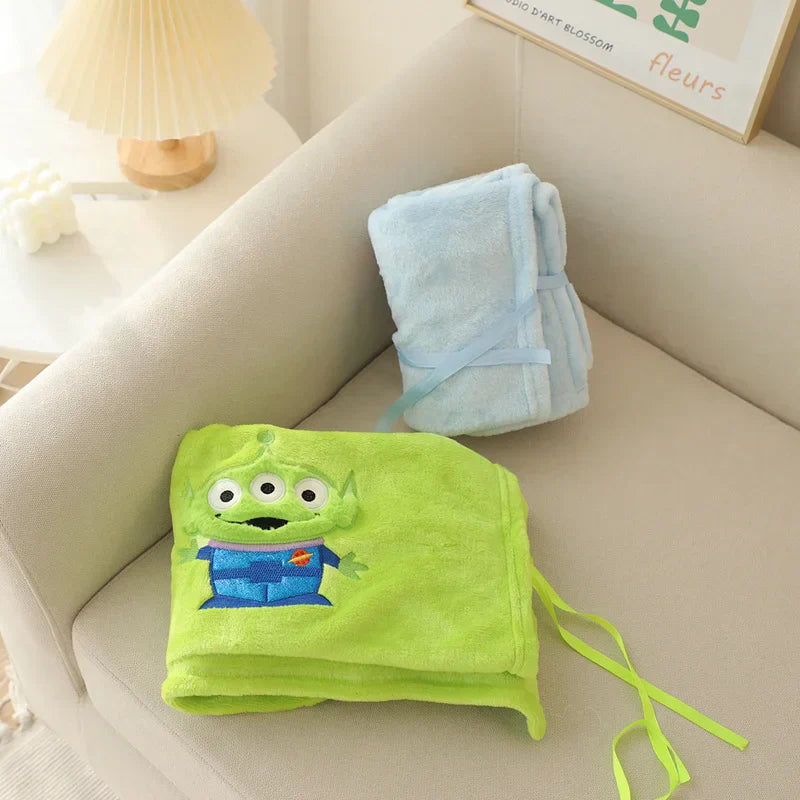 Charming Flannel Blanket for Kids - Perfectly Cozy!