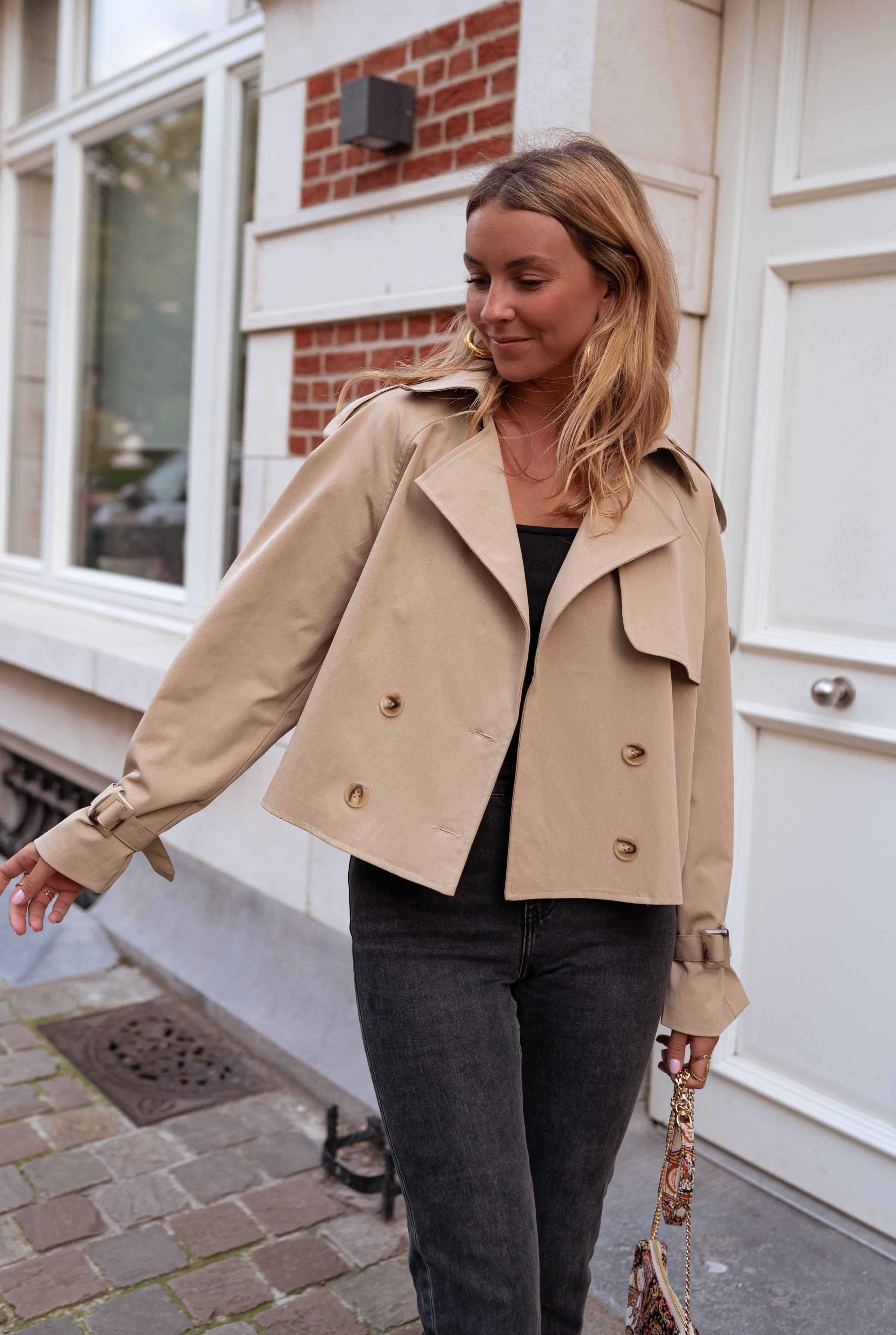 Autumn Women's Double-Breasted Short Trench Coat