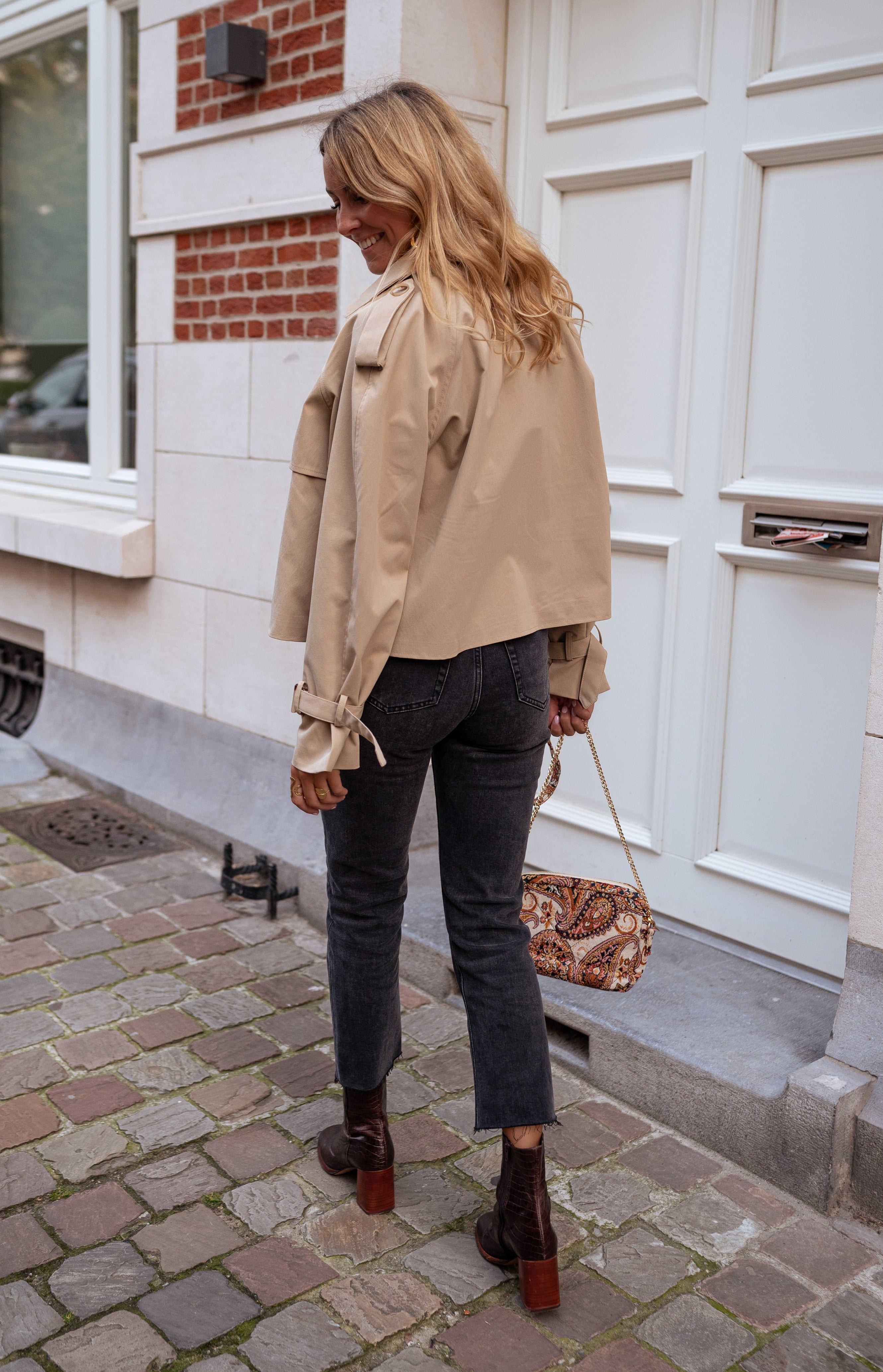 Autumn Women's Double-Breasted Short Trench Coat