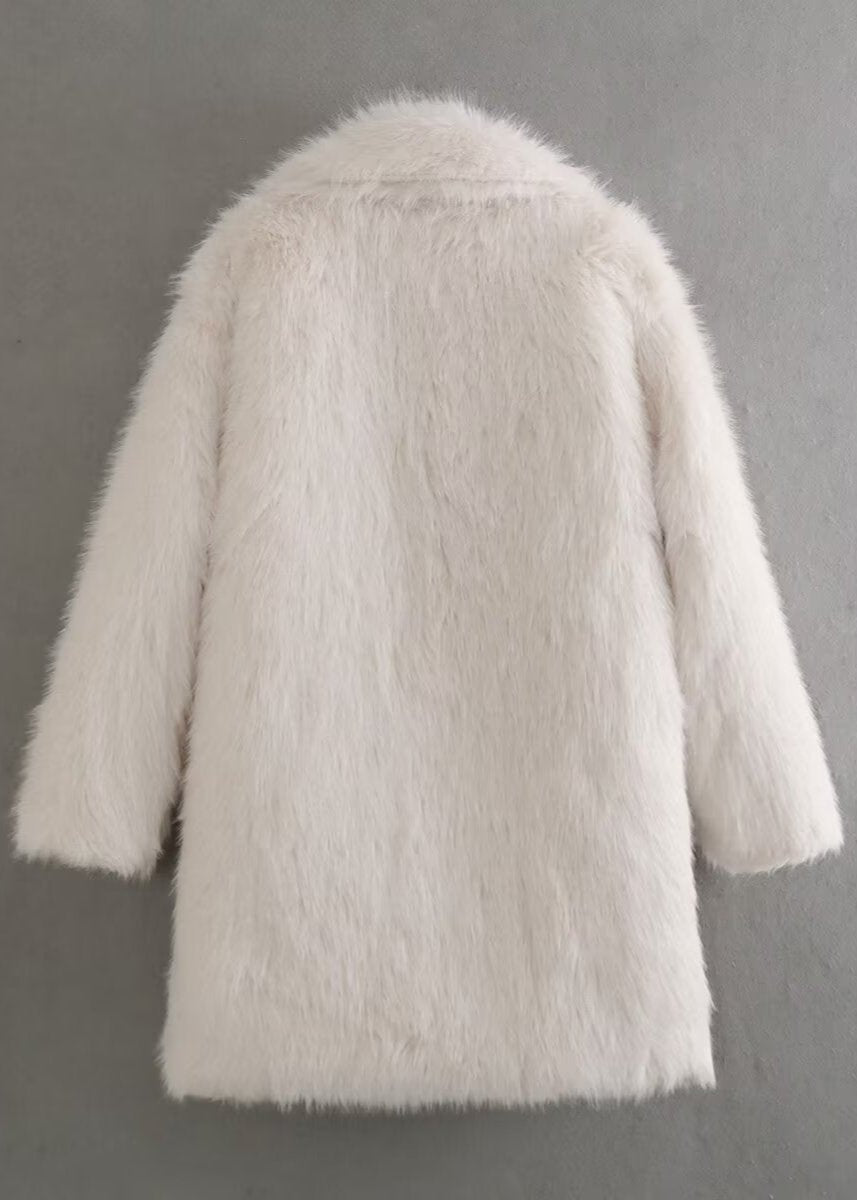 Chic Women's Faux Fur Winter Coat - Luxuriously Warm and Stylish