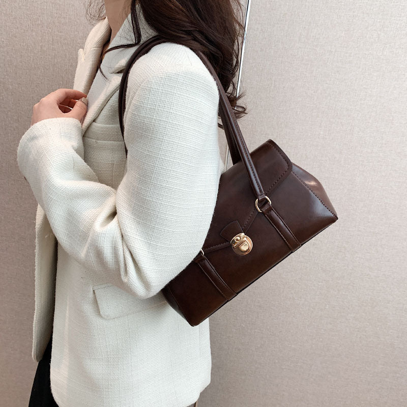 Chic Elise Shoulder Bag
