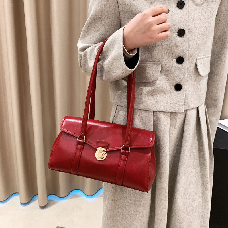 Chic Elise Shoulder Bag