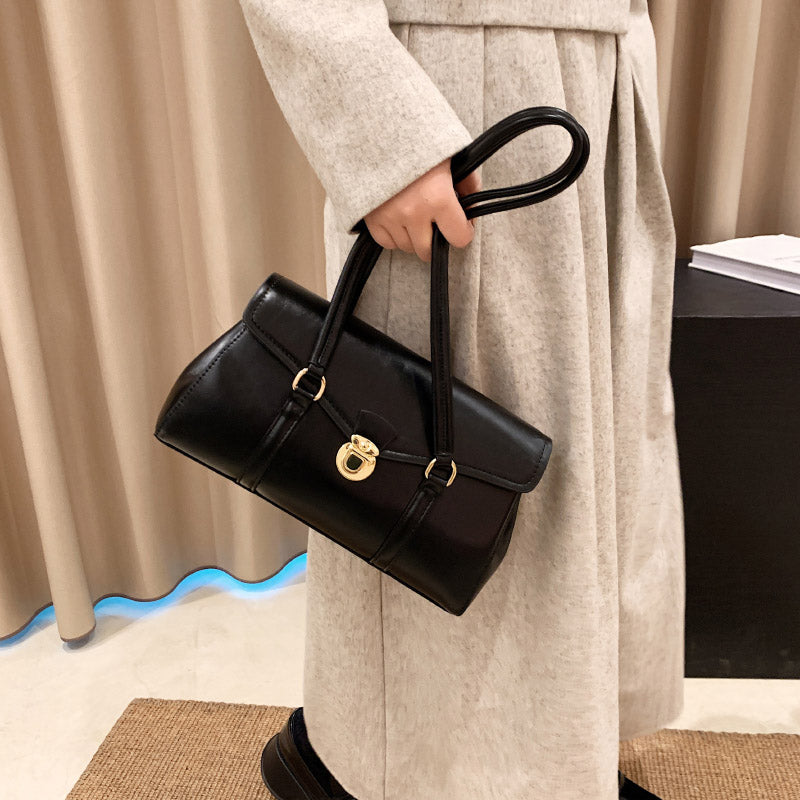 Chic Elise Shoulder Bag