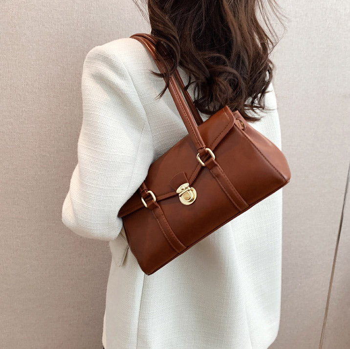 Chic Elise Shoulder Bag