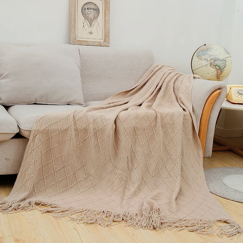 Cozy Scandinavian-Inspired Throw Blanket