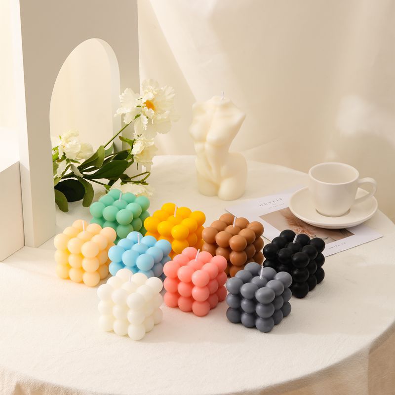 Chic BubbleGlow Candle – Transform Your Home into a Cozy Haven
