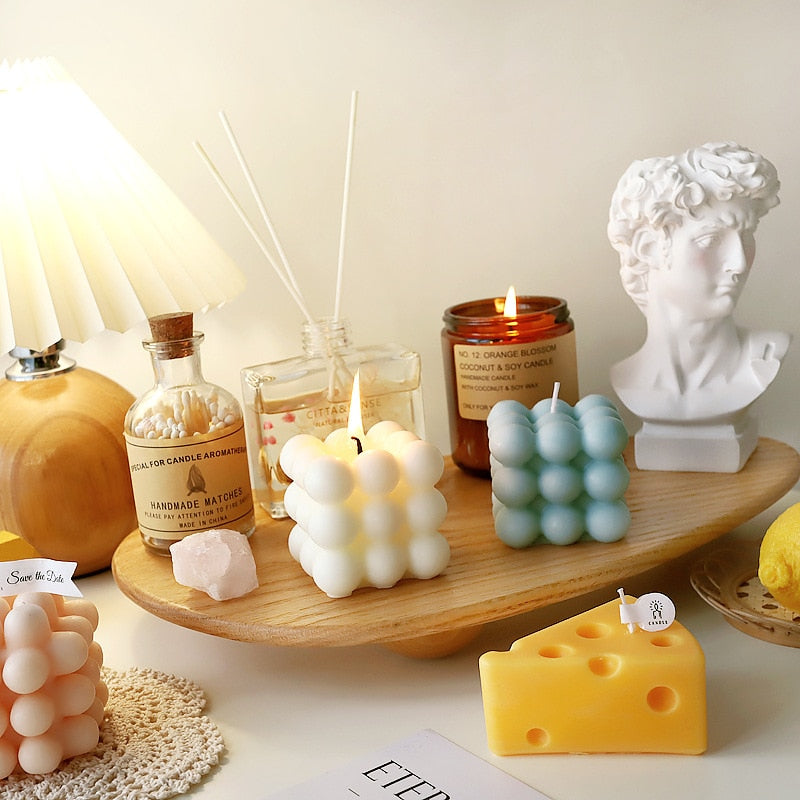 Chic BubbleGlow Candle – Transform Your Home into a Cozy Haven
