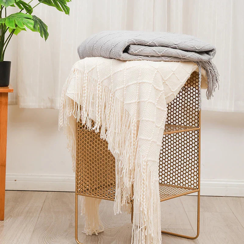 Cozy Scandinavian-Inspired Throw Blanket