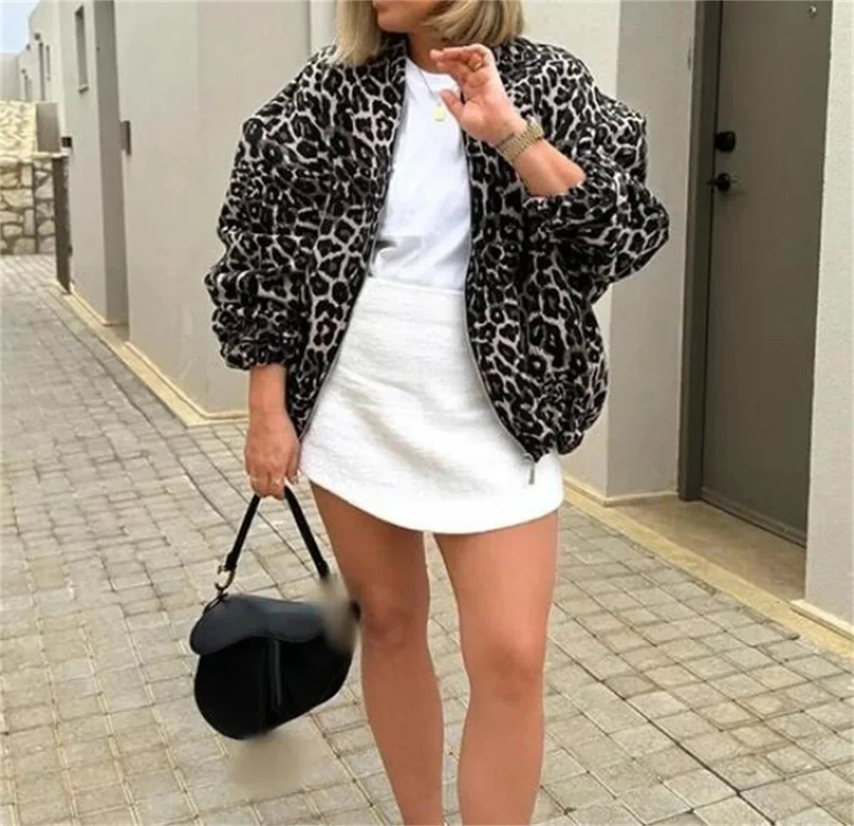 Chic Leopard Print Bomber Jacket in Soft Fabric – Women's Fashion