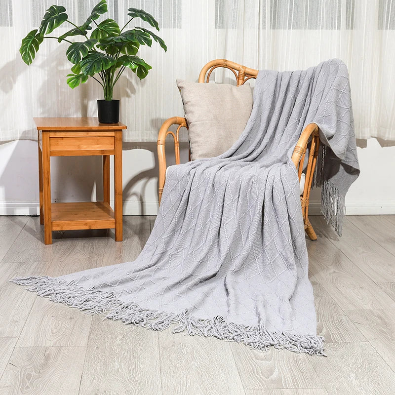 Cozy Scandinavian-Inspired Throw Blanket