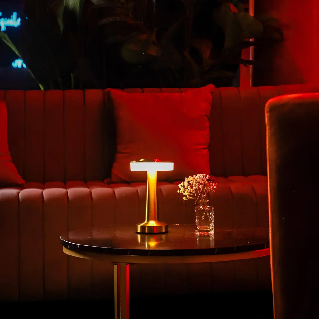 Vintage-Inspired Wireless Table Lamp - LumiBar