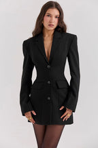Jara - Black Blazer Featuring Stylish Shoulder Pads