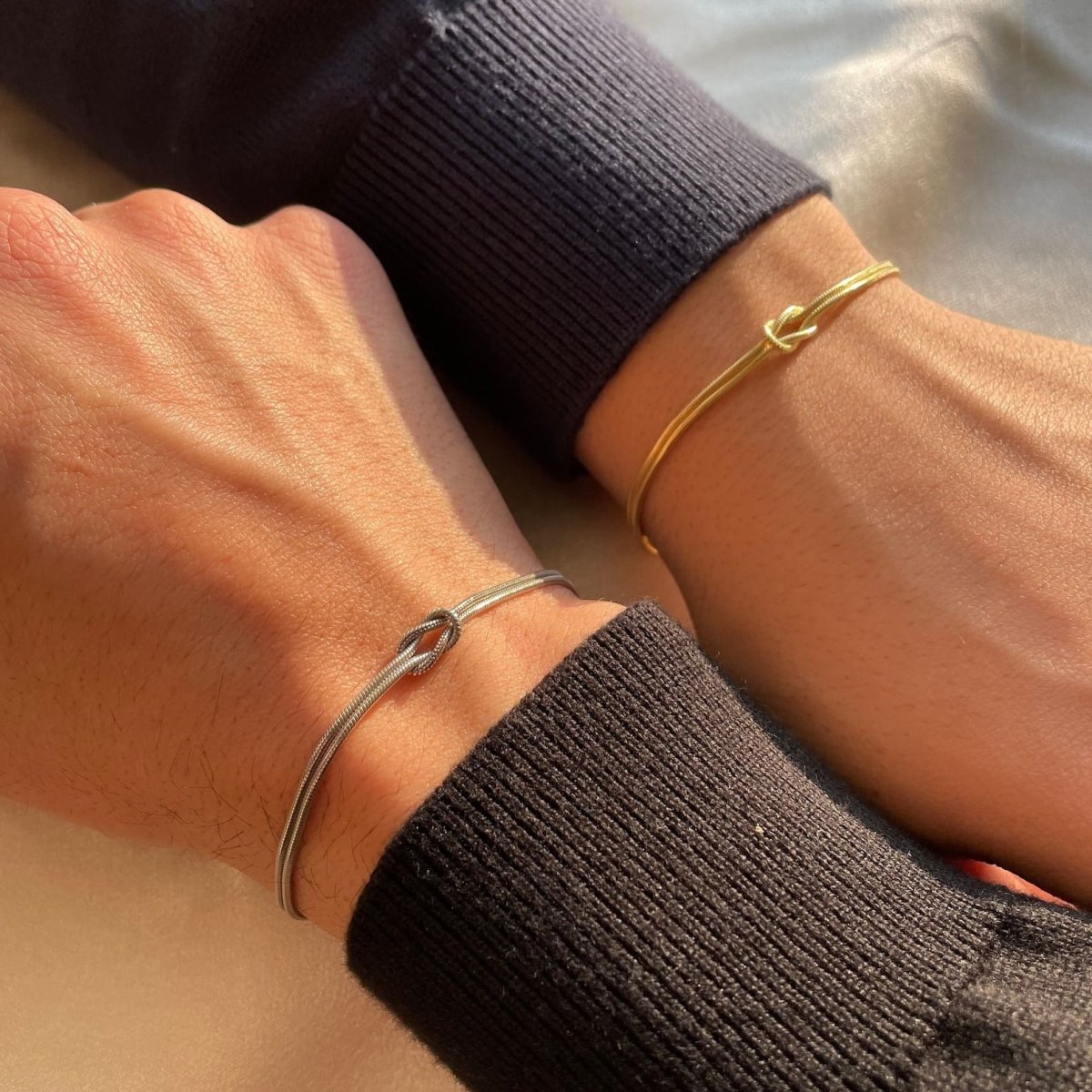 Nova - Heartfelt Love Knot Bracelet