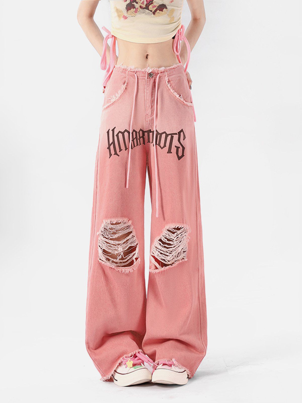 Beatrice | Relaxed Fit Jeans with Fringe and Letter Details