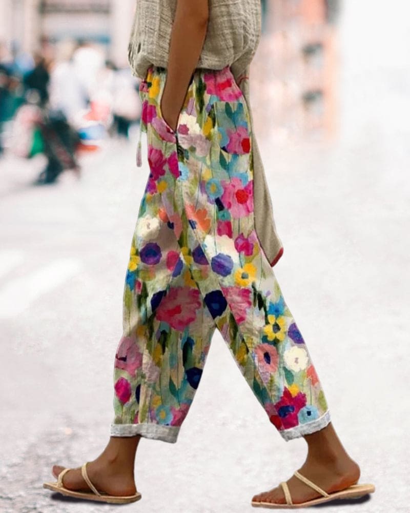 Carlijn | Vibrant Floral Print Trousers with Pockets