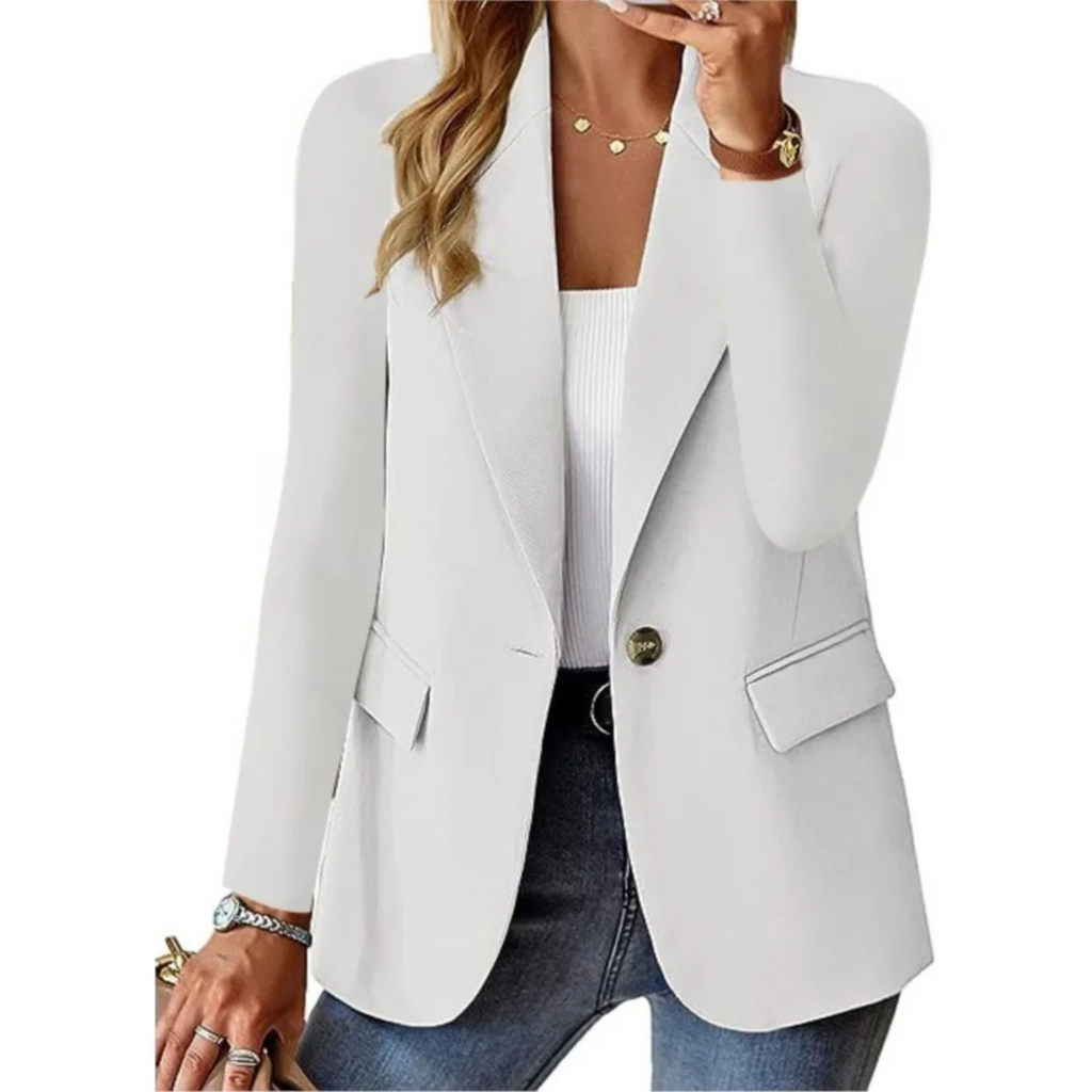 Charlotte | Chic Women's Blazer with Pockets and Buckle for the Professional Look