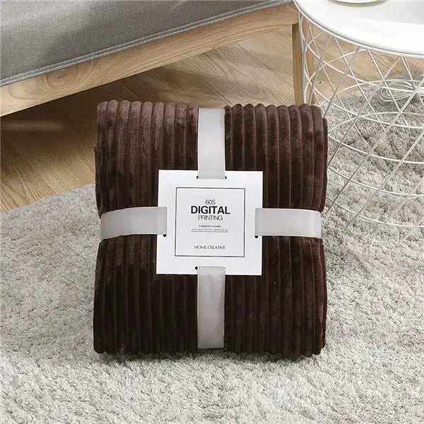 Cozy Velvet Fleece Blanket for Winter Warmth