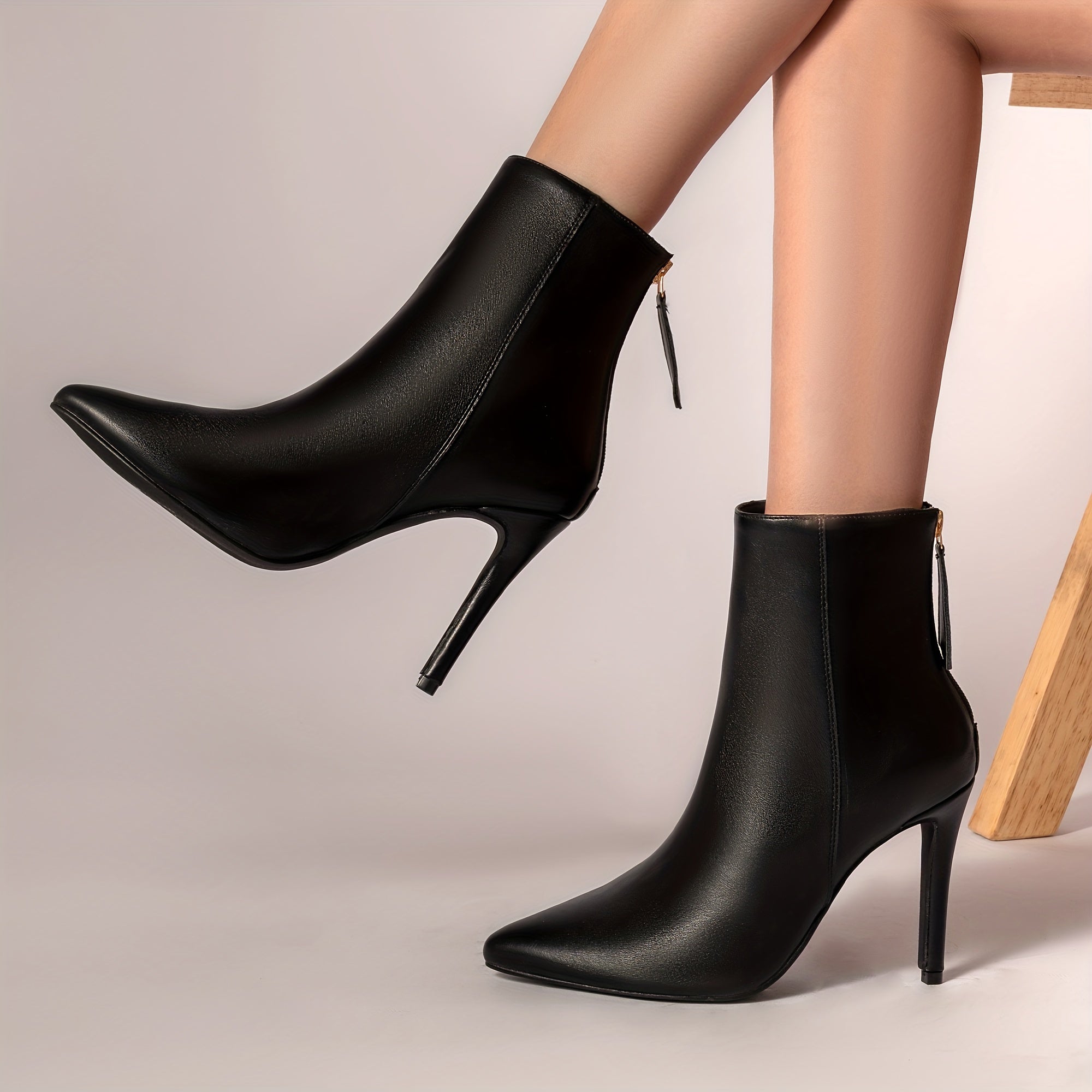 Karlijn - Chic Western-Style Ankle Boots with Stiletto Heel
