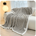 Cozy Chic with a Touch of Nature