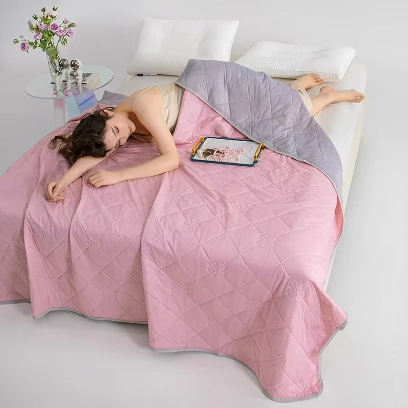 Lightweight Summer Duvet for Air-Conditioned Spaces - Soft and Comfortable