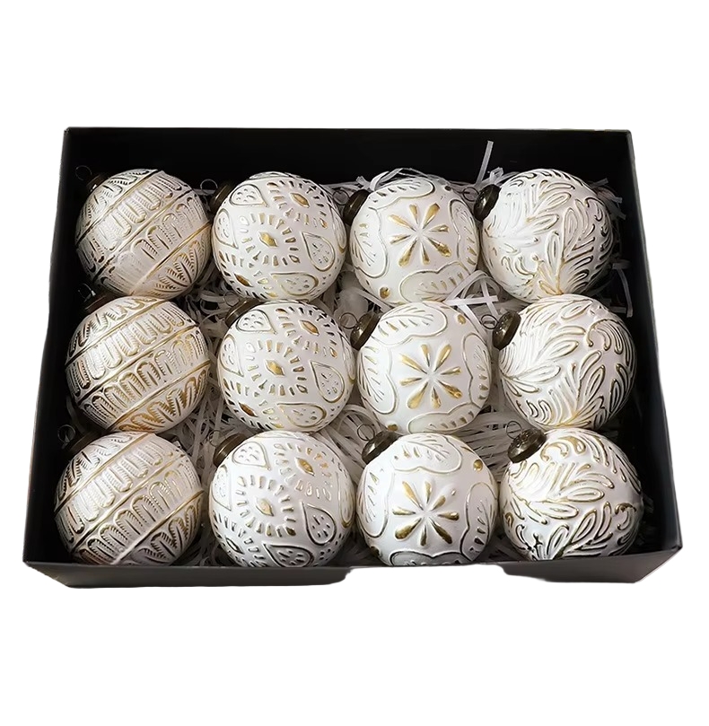 Retro-Inspired Plastic Christmas Baubles with Vintage Patterns
