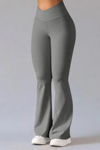 Women's Fitted Flared Sports Trousers with V-Waistband for Ultimate Comfort During Workouts