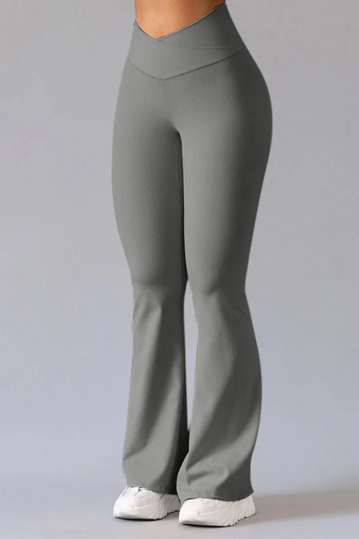 Women's Fitted Flared Sports Trousers with V-Waistband for Ultimate Comfort During Workouts
