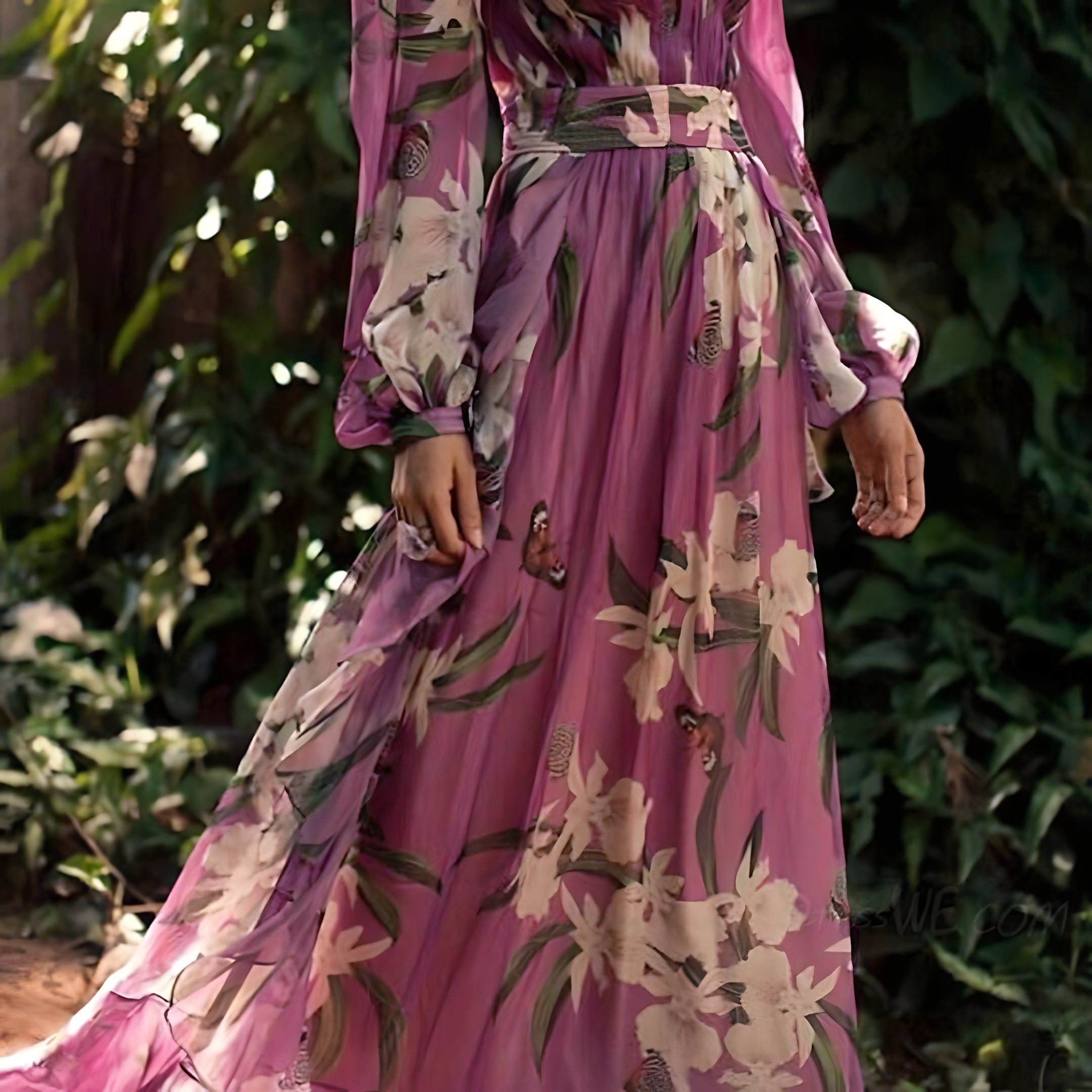 Chic V-Neck Dress with Sleeves