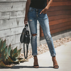 Elif | Trendy Ripped Jeans for a Chic Look
