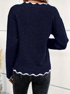 Elin | Chic V-Neck Sweater with Scalloped Accents and Long Sleeves