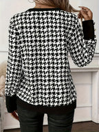 Elise | Chic Houndstooth V-Neck Sweatshirt