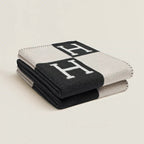Luxurious Gold Cashmere and Wool Throw Blanket