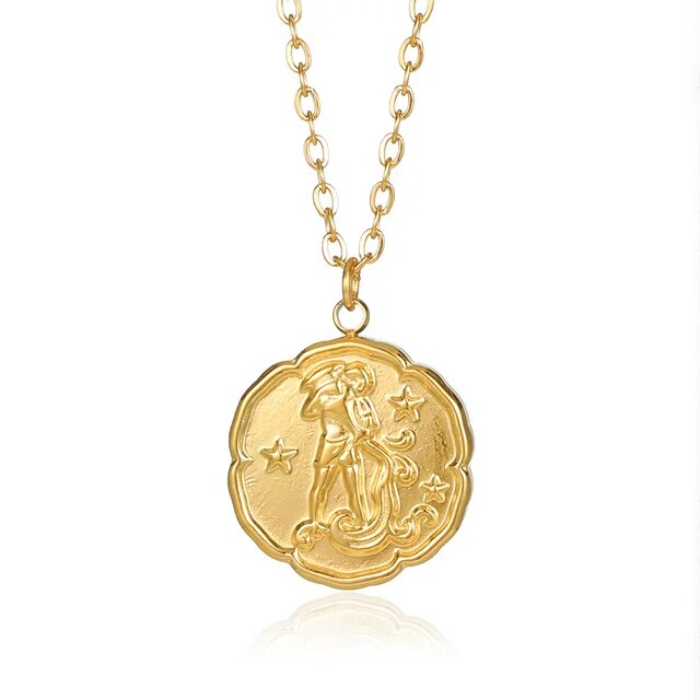 Fabio | Gold Star Pendant Necklace