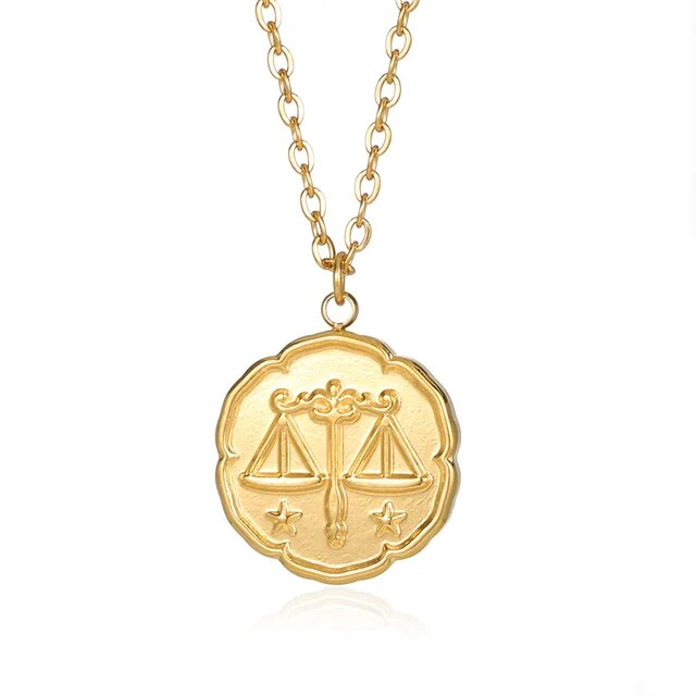 Fabio | Gold Star Pendant Necklace